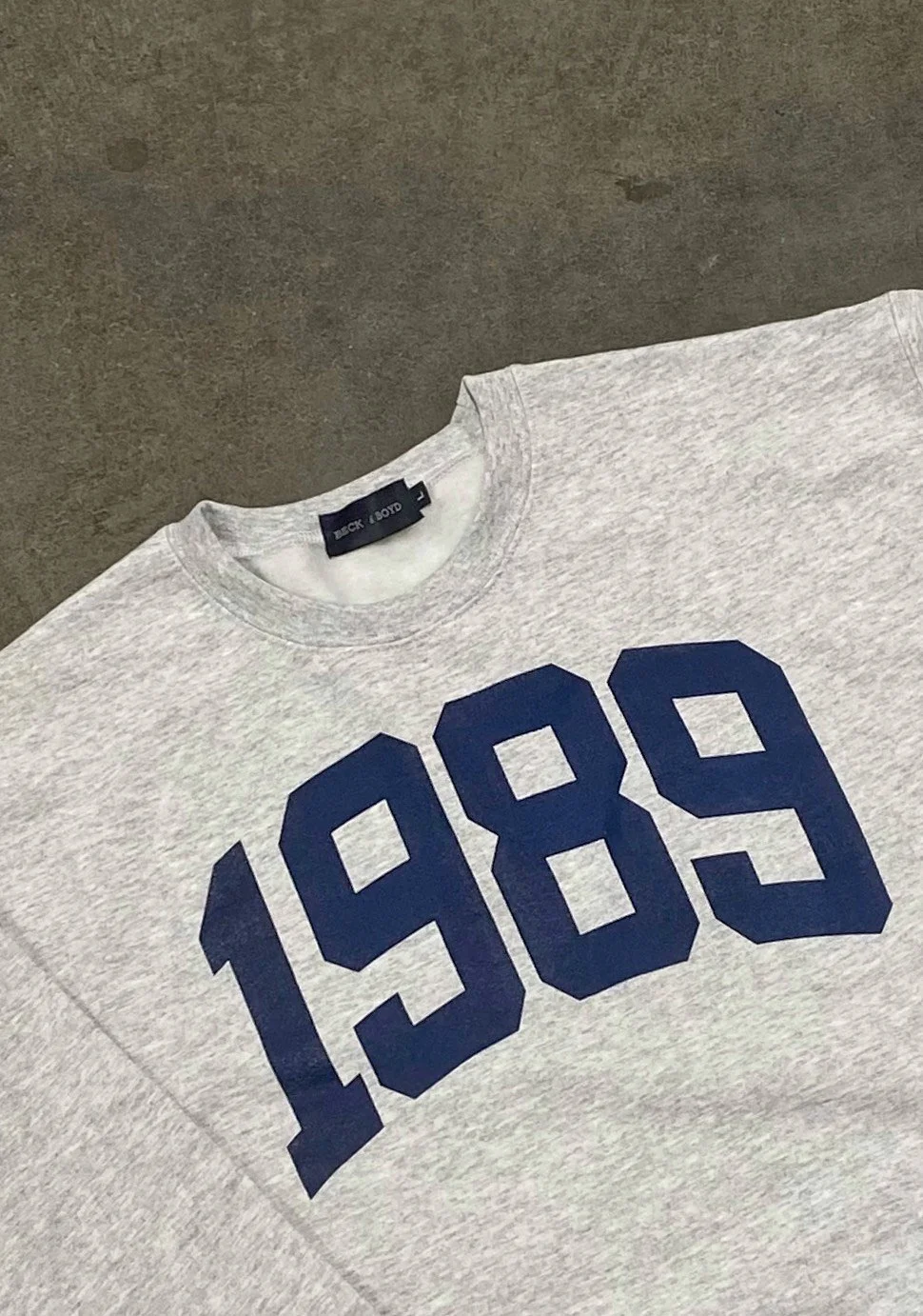 【STAMPD】1993 CREW NECK 1993 Crew Neck – Stampd